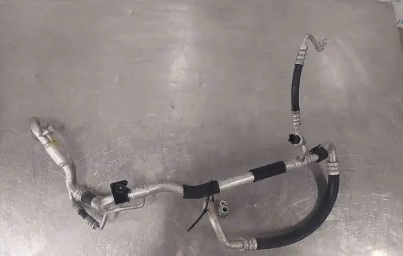 KIA Ceed Air conditioning (A/C) pipe/hose