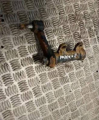 Mitsubishi Pajero Steering rack mechanical part 