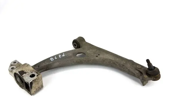 Volkswagen PASSAT B6 Front lower control arm/wishbone 3C0407151E 3C0407153B 700326719