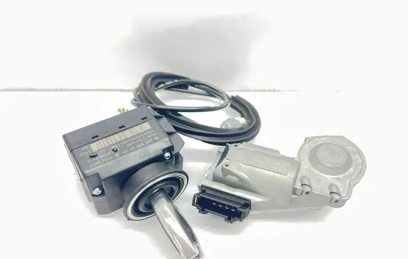 Mercedes-Benz CLK A209 C209 Ignition lock 2095450908