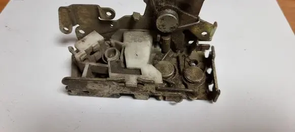 Mercedes-Benz Sprinter W901 W902 W903 W904 Sliding door lock 9017301035