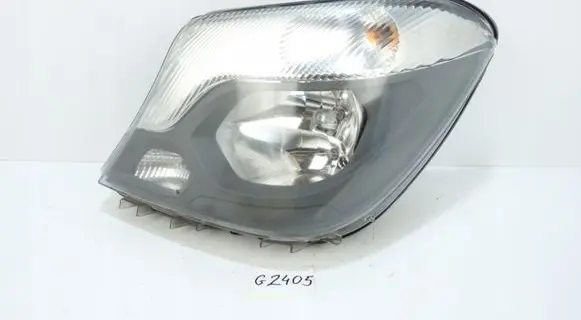 Mercedes-Benz Sprinter W906 Headlight/headlamp A9068202361