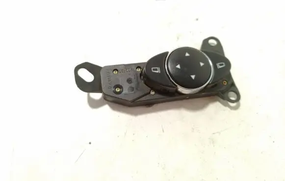 Mercedes-Benz E W211 Wing mirror switch 2118208310