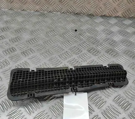 Mitsubishi 3000 GT Wiper trim MB609500