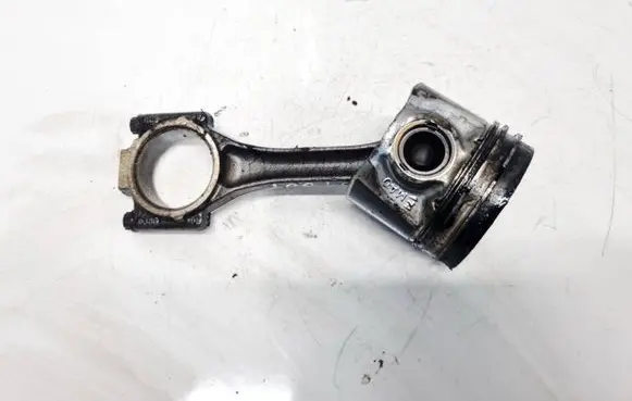 Skoda Fabia Mk1 (6Y) Piston with connecting rod