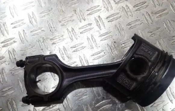 Mercedes-Benz C W202 Piston with connecting rod 8976g