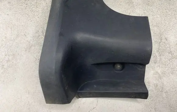 Volvo XC90 Side skirt front trim 