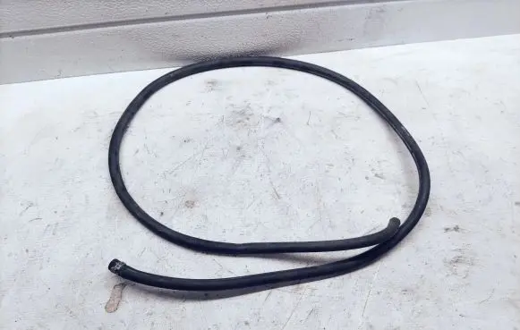 Volvo V70 Engine coolant pipe/hose 08638601