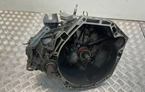 Nissan Juke I F15 Manual 6 speed gearbox TL4K9S2
