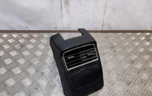 Audi A3 S3 8V Rear air vent grill 8V0857042