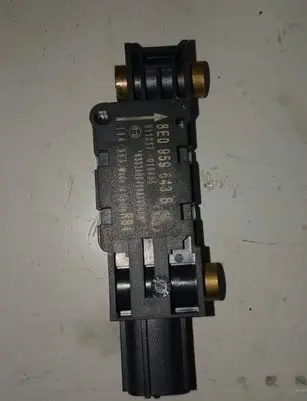 Audi A4 S4 B7 8E 8H Airbag deployment crash/impact sensor 8E0959643B