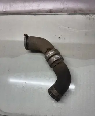 Volvo V60 Intercooler hose/pipe 31370425