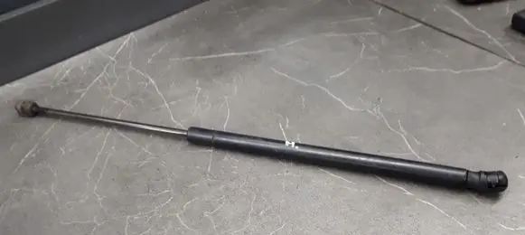 Ford Mondeo Mk III Tailgate strut 1S71-N406A10AC