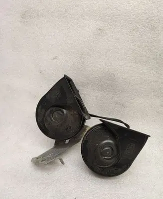 Volvo V70 Horn signal 055306