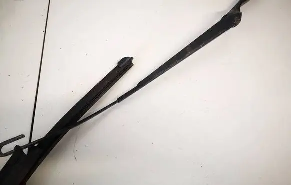 Skoda Fabia Mk1 (6Y) Front wiper blade arm 6y1955409