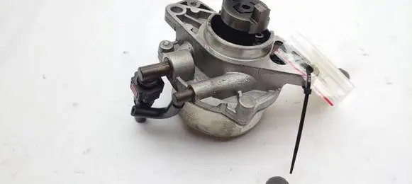 Fiat Punto (199) Vacuum pump 55193232 55221036
