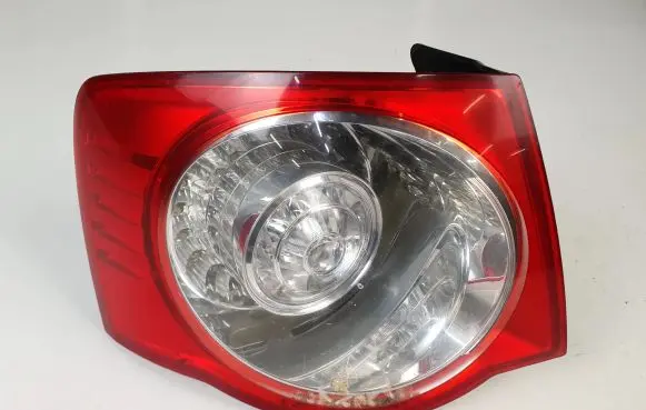 Volkswagen Jetta V Rear/tail lights 1K5945095G