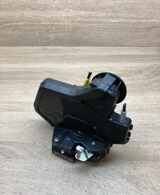 Toyota Corolla Verso AR10 Front door lock COROLLADOORLOCK