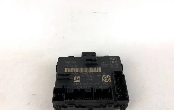 Volkswagen Golf VIII Door control unit/module 5Q0959593L
