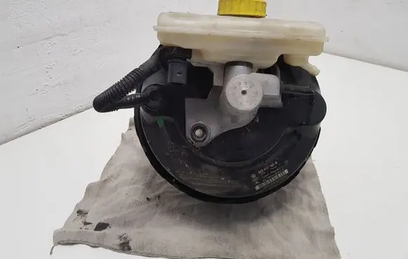 Audi A4 S4 B6 8E 8H Brake booster 8E0612105N