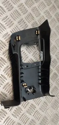 Chevrolet Camaro (B) pillar trim (top) 84016272