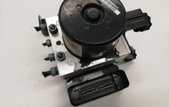 BMW 1 F20 F21 ABS Pump 6793936