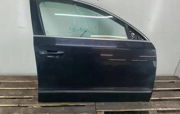 Skoda Superb B6 (3T) Front door