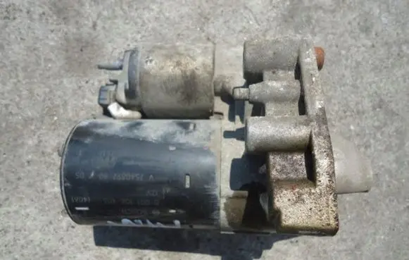 Mitsubishi Colt Starter motor