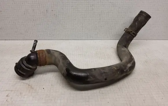 Volkswagen PASSAT B6 Engine coolant pipe/hose 6Q0122291E