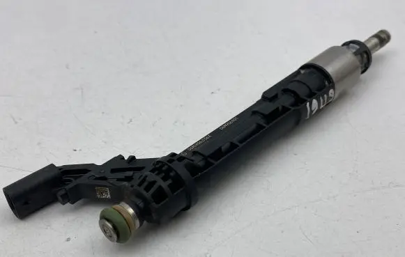 Audi Q5 SQ5 Fuel injector 06M906036K 06M906A01