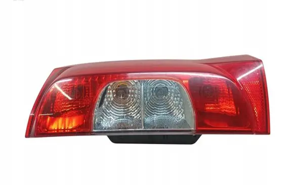 Fiat Fiorino Rear/tail lights 01353205080E