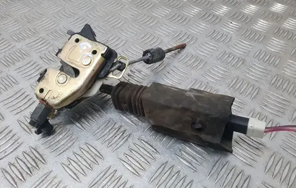 Ford Taurus Rear door lock