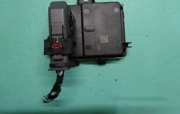 Opel Astra J Fuel injection pump control unit/module 20831727