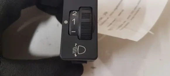 Citroen Xsara Picasso Headlight level height control switch