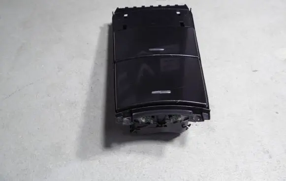 Mercedes-Benz ML W164 Glove box central console A1646800814