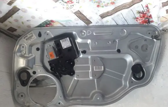 Volvo V50 Front door window regulator with motor 1704008 31264191AA