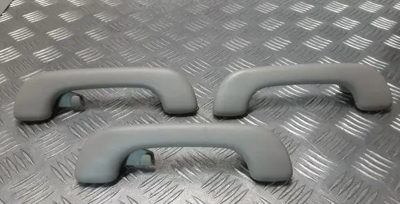 Renault Latitude (L70) A set of handles for the ceiling 
