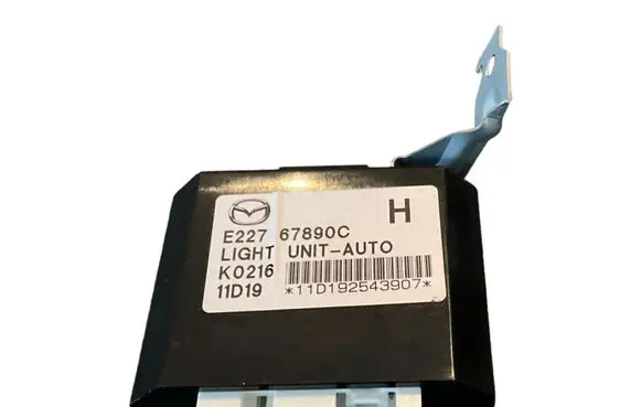 Mazda CX-7 Light module LCM E22767890C 11D192543907
