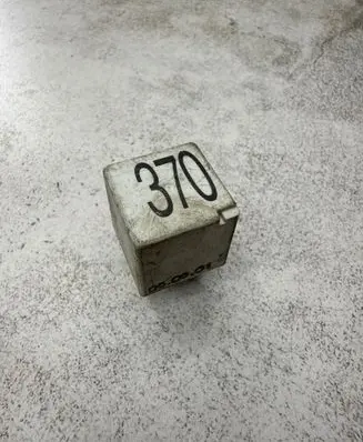 Audi A4 S4 B7 8E 8H Other relay 8D0951253