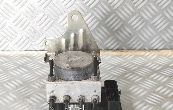 Master brake cylinder