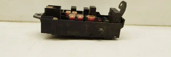 Subaru Forester SF Fuse box set 82231FC000 980527