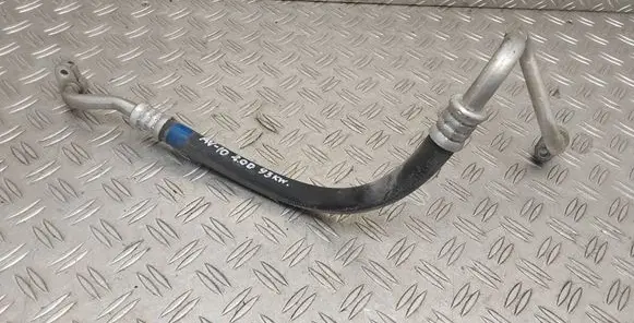 Toyota Avensis T270 Air conditioning (A/C) pipe/hose 8870405380 MF445350