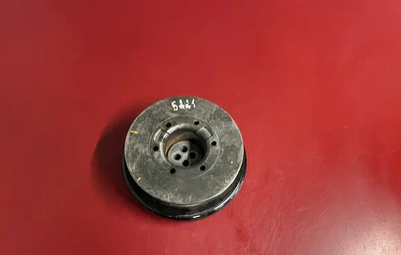 BMW X5 G05 Crankshaft pulley 8650741