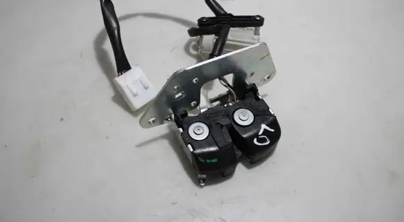 Fiat Linea Tailgate/trunk/boot lock/catch/latch