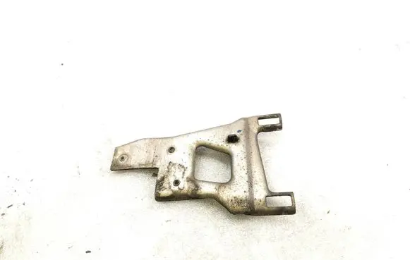 Mercedes-Benz C W204 Other engine bay part