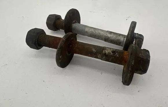 Audi Q7 4L Front suspension camber bolt 