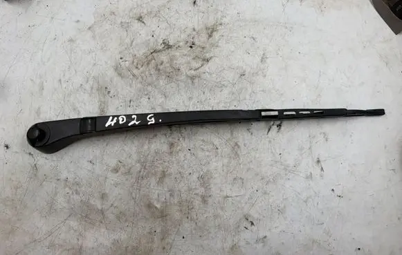 Audi A6 S6 C5 4B Rear wiper blade arm 4B9955407