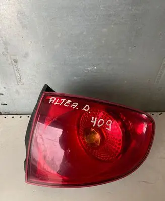 Seat Altea Rear/tail lights 5P0945112B 5P0945096A