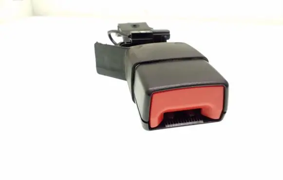 Toyota Avensis T270 Rear seatbelt buckle