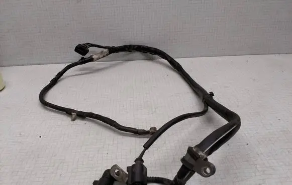 Volkswagen Touran I Wires (generator/alternator) 